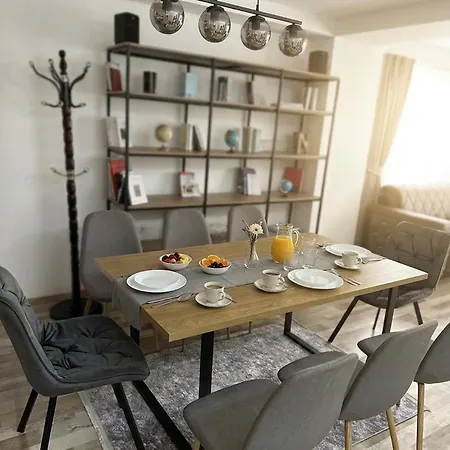 Luxury 2br Urban Oasis Near Old Bazaar Apartment Skopje
